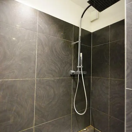 Klamovka Park Apartment Прага