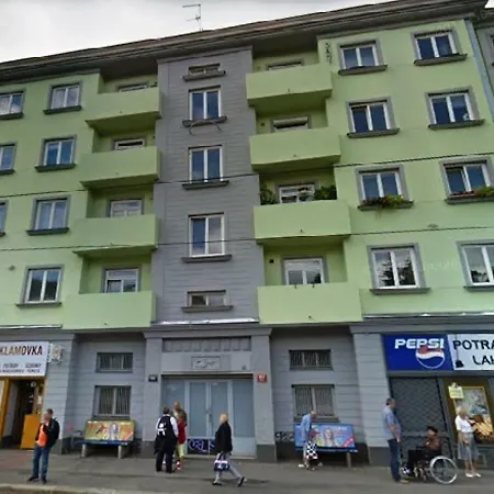 Апартаменты Klamovka Park Apartment *